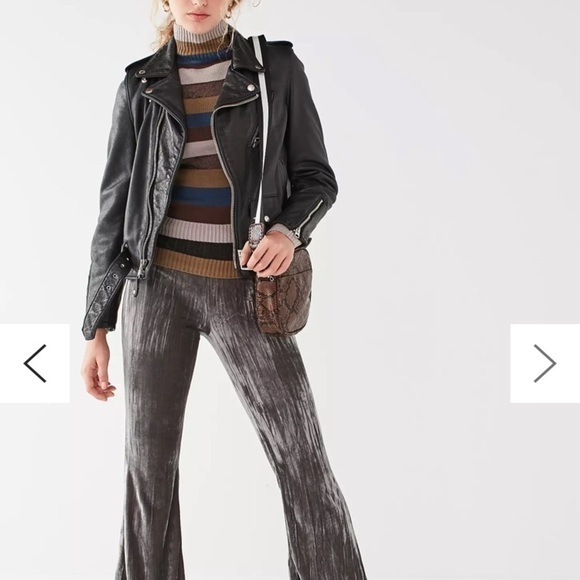 Urban Outfitters Alura High Rise Velvet Flare Pants Size Small